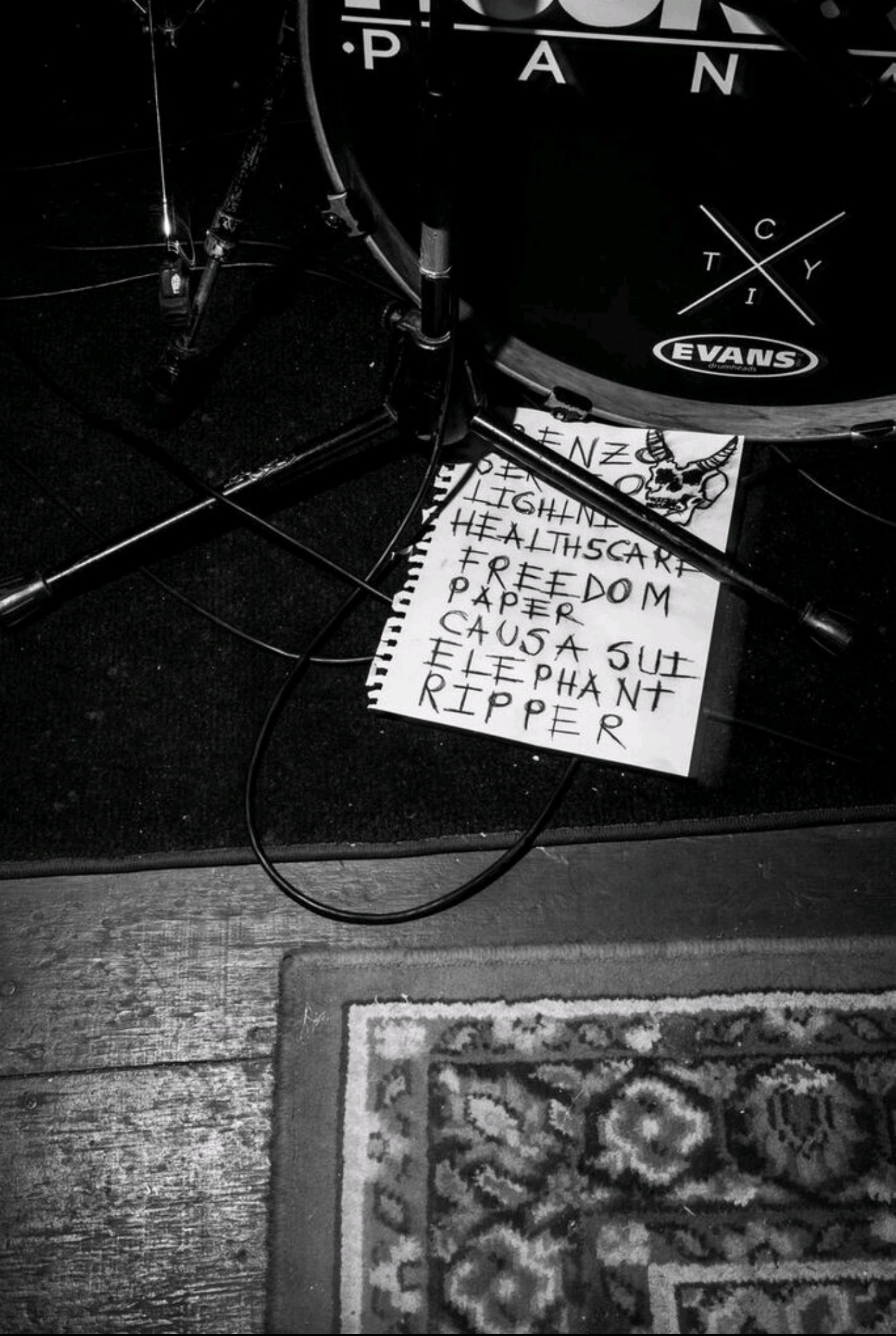 ITALICS live